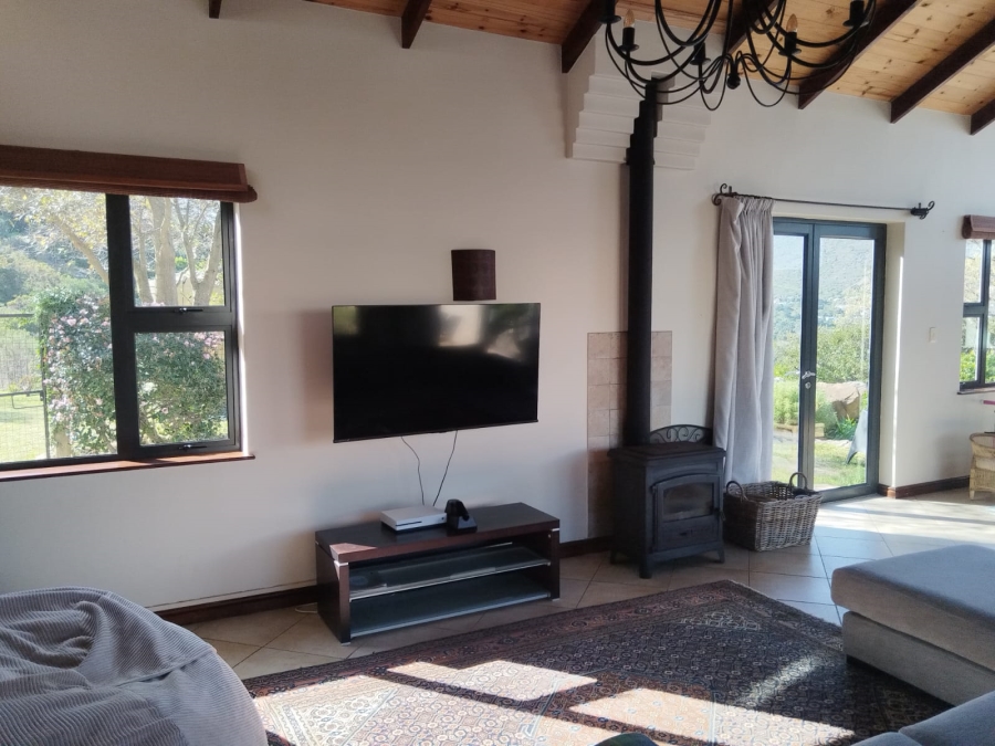 To Let 4 Bedroom Property for Rent in Kenrock Country Estate Western Cape